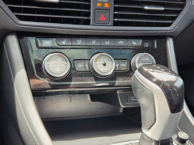 2023 Volkswagen Jetta SE - Photo 22