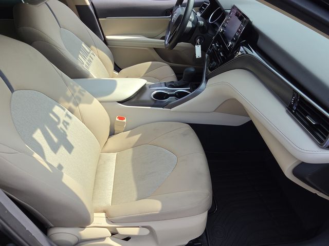 2024 Toyota Camry LE - Photo 18