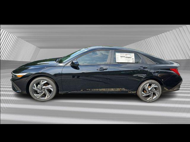 2025 Hyundai Elantra Hybrid SEL Sport photo 2