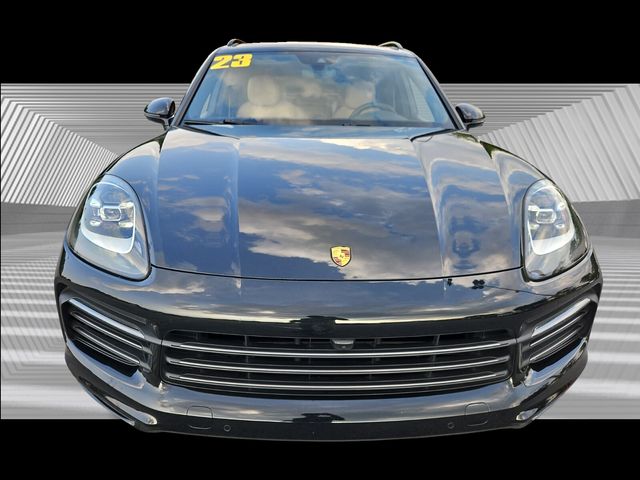 2023 Porsche Cayenne Platinum Edition photo 4