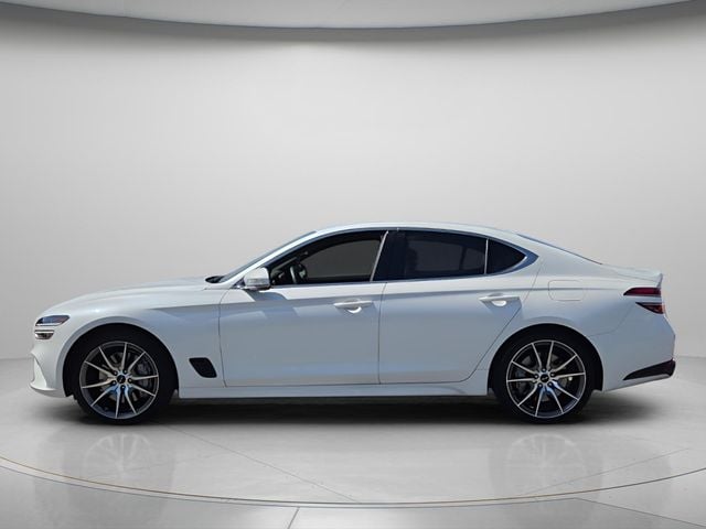 2026 GENESIS G70 Standard - Photo 3
