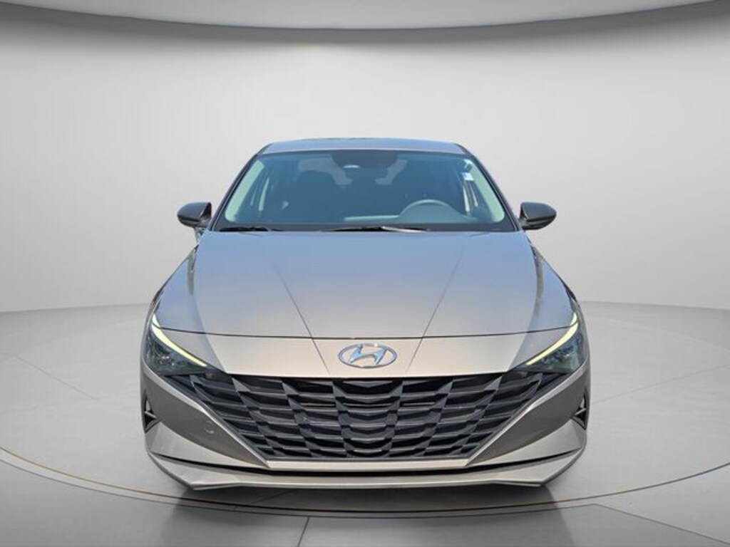 Used 2023 Hyundai Elantra SEL Sedan