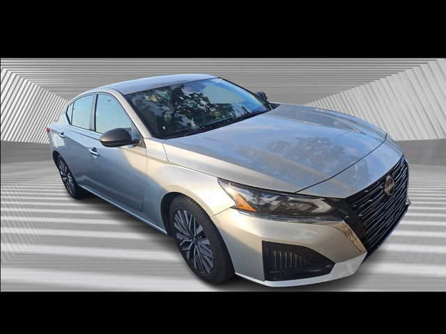2024 Nissan Altima 2.5 SV photo 3