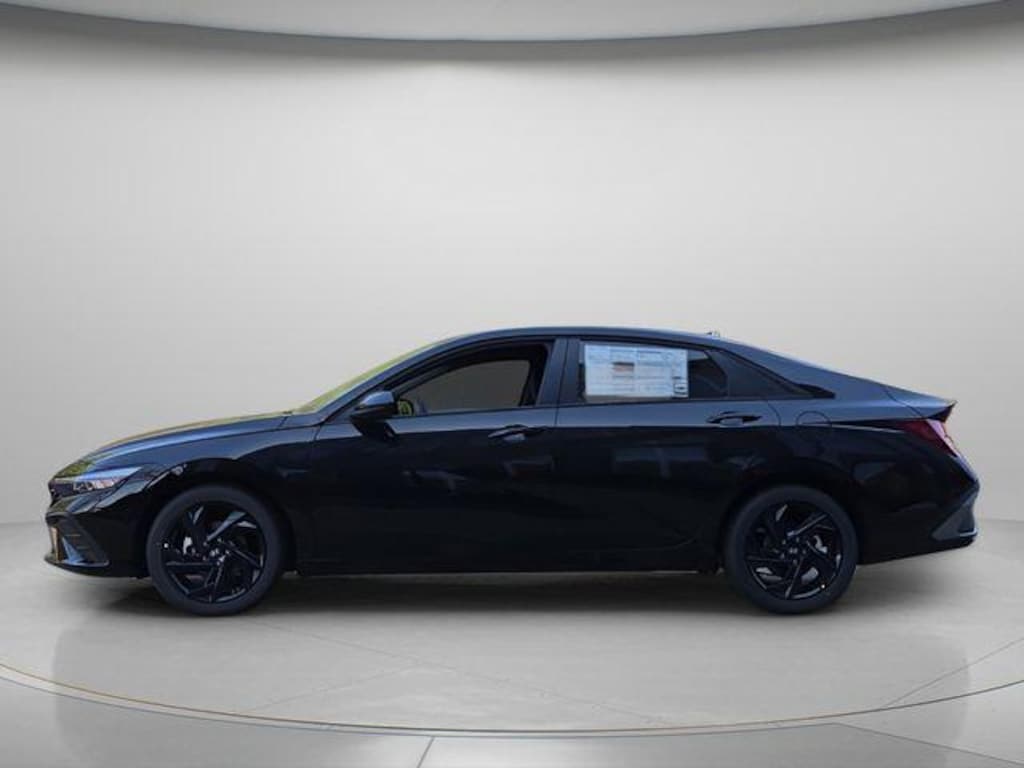 New 2026 Hyundai Elantra SEL Sport Sedan