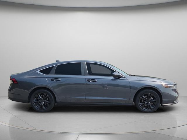 2023 Honda Accord LX - Photo 9