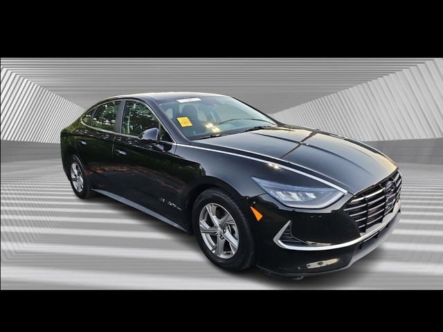 2023 Hyundai Sonata SE photo 3