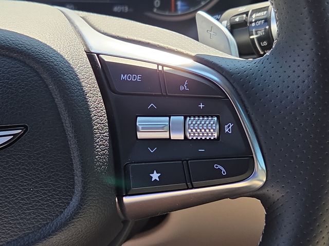 2026 GENESIS G70 Standard - Photo 26