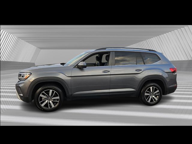 2021 Volkswagen Atlas SE photo 2