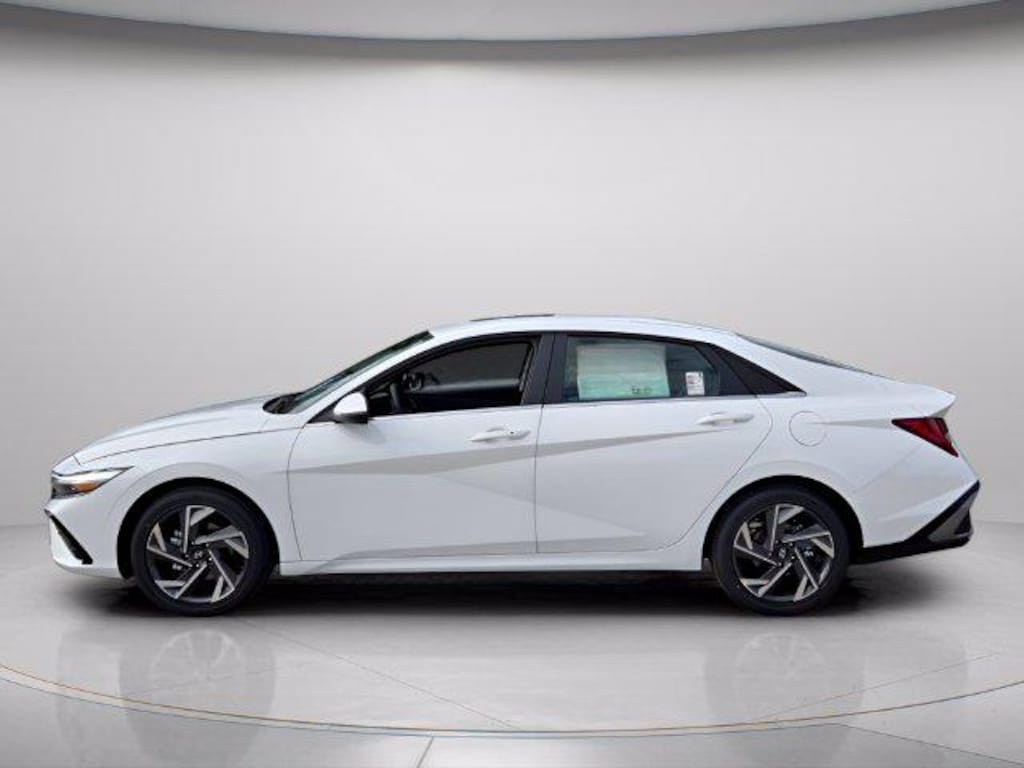 New 2026 Hyundai Elantra Limited Sedan