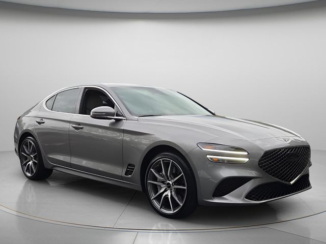 2026 GENESIS G70 Standard - Photo 8