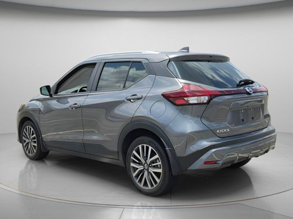 Used 2021 Nissan Kicks SV SUV