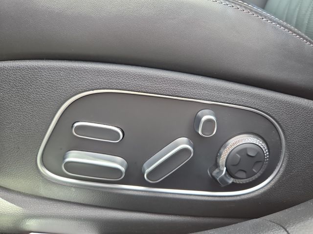 2025 GENESIS G90 Base - Photo 11