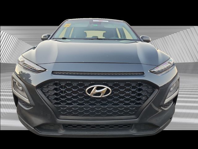 2021 Hyundai Kona SE photo 3