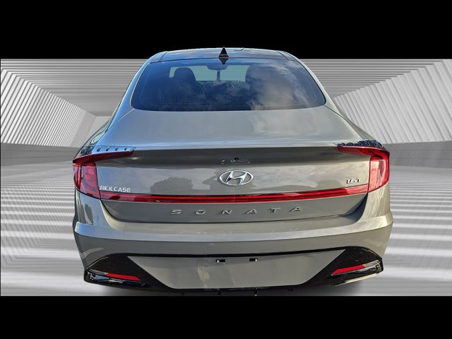 2022 Hyundai Sonata SEL Plus photo 4
