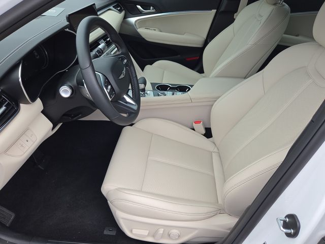 2026 GENESIS G70 Standard - Photo 11