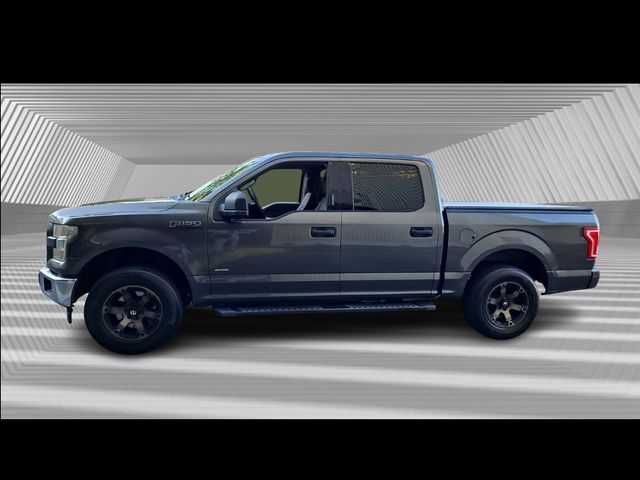 2017 Ford F-150 XLT photo 2