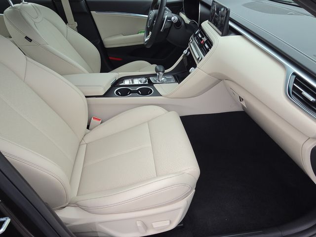 2026 GENESIS G70 Standard - Photo 18