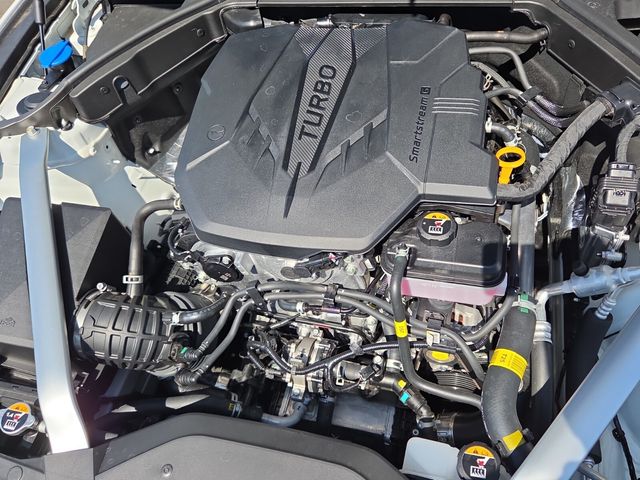 2026 GENESIS G70 Standard - Photo 10