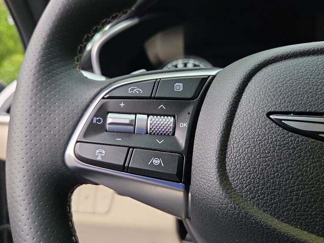 2026 GENESIS G70 Standard - Photo 24