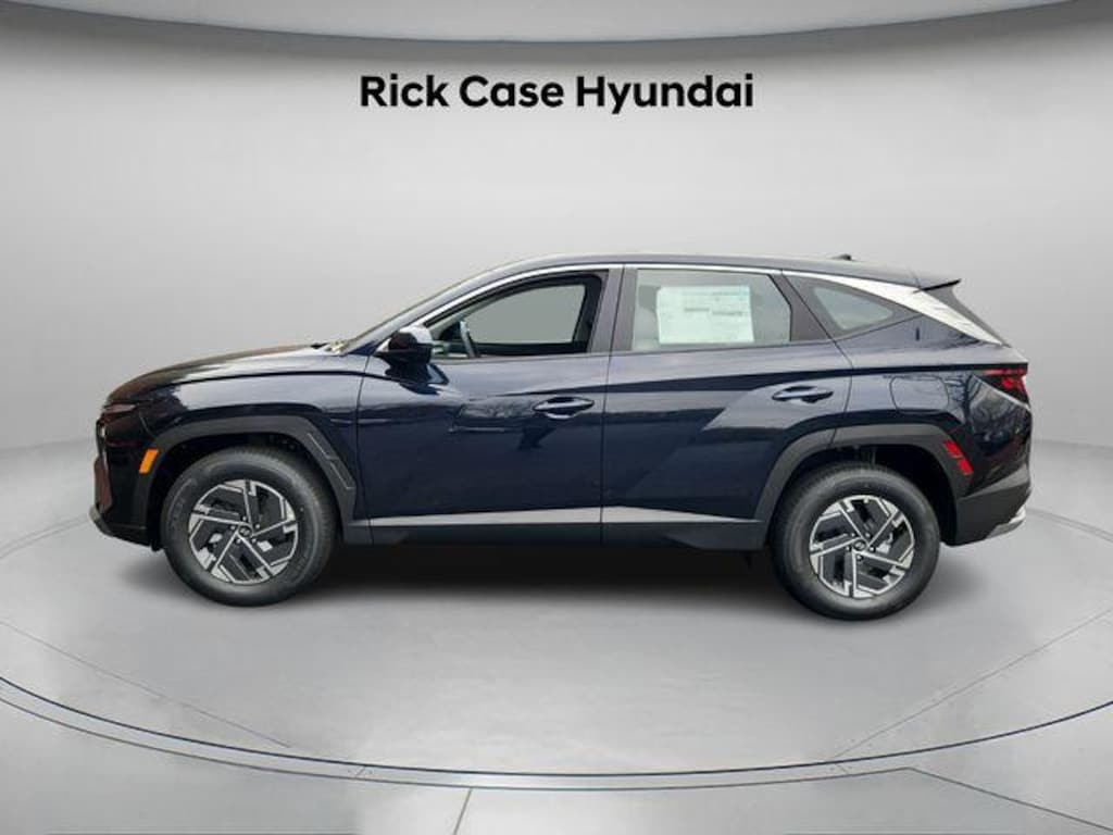 New 2026 Hyundai Tucson Hybrid Blue SUV