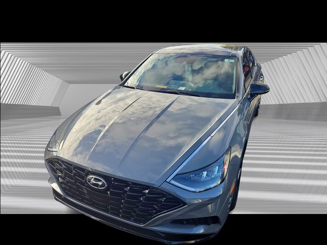 2022 Hyundai Sonata SEL Plus photo 2