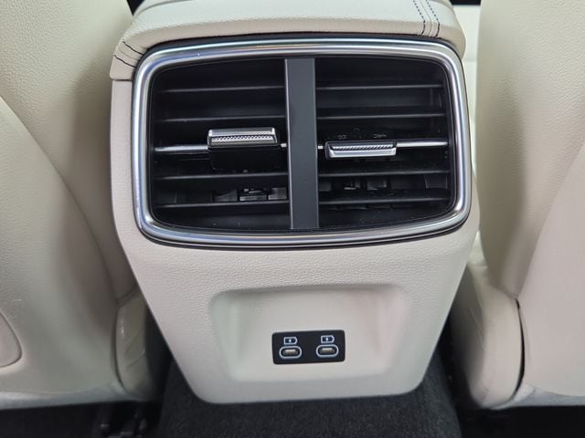 2026 GENESIS G70 Standard - Photo 15