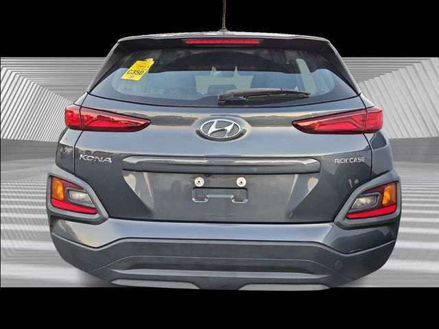 2021 Hyundai Kona SE photo 2