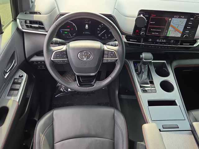 2022 Toyota Sienna XSE - Photo 15