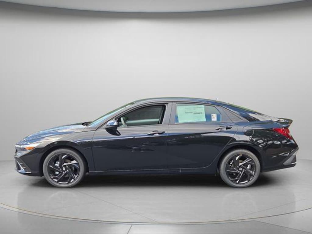 New 2026 Hyundai Elantra SEL Sport Sedan