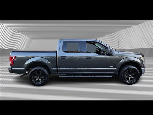 2017 Ford F-150 XLT photo 3
