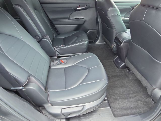 2023 Toyota Highlander XLE - Photo 17