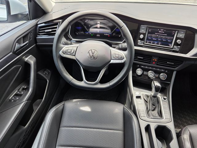 2023 Volkswagen Jetta SE - Photo 15