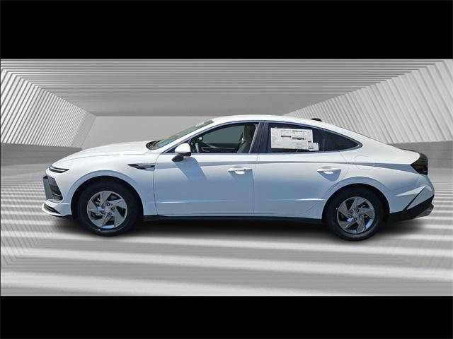 2025 Hyundai Sonata SE photo 2