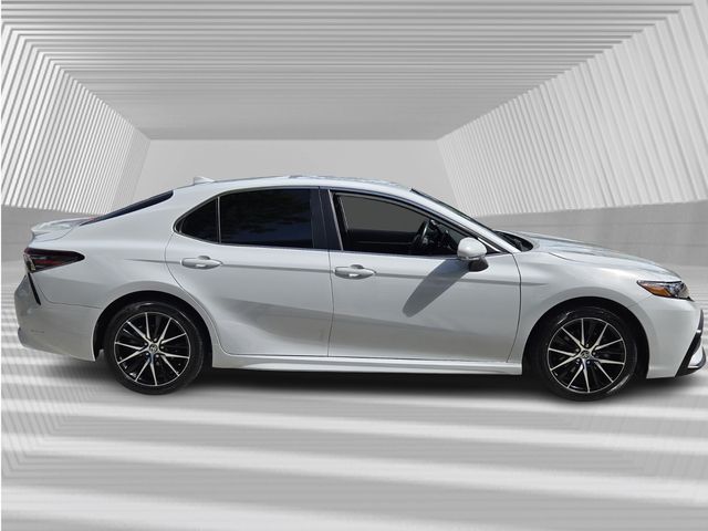 2023 Toyota Camry SE photo 2
