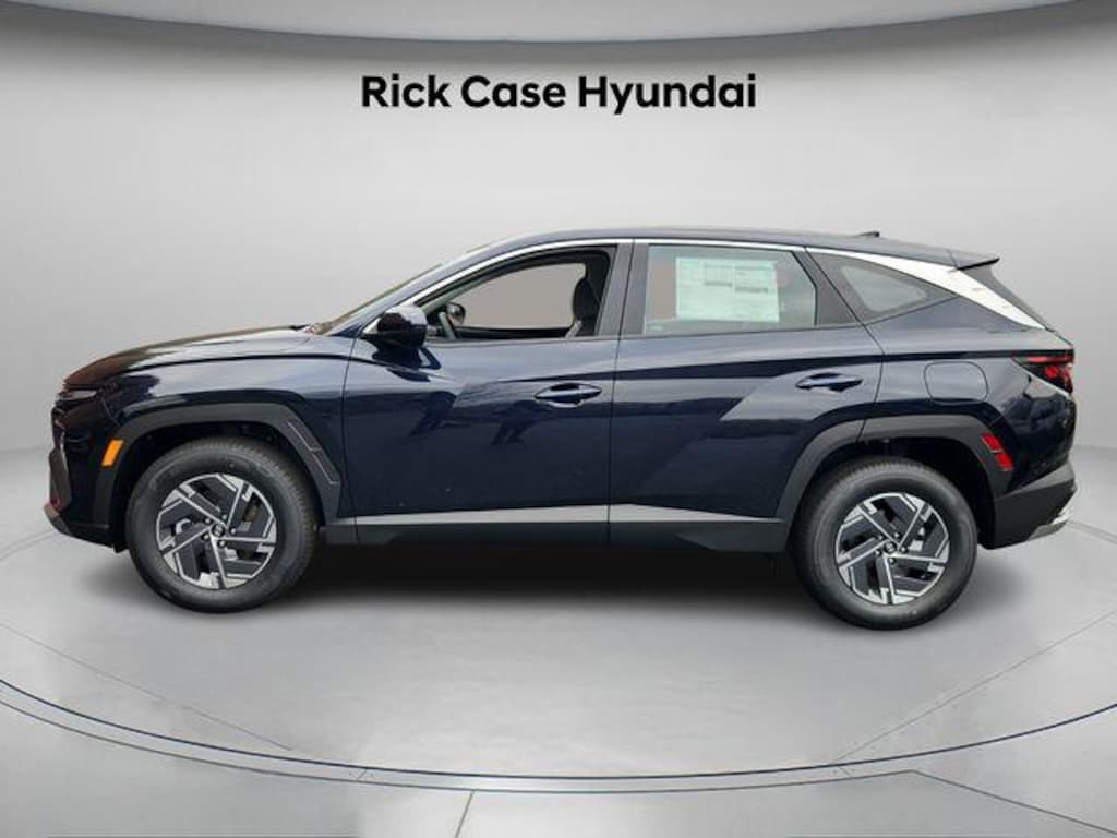 New 2026 Hyundai Tucson Hybrid Blue SUV