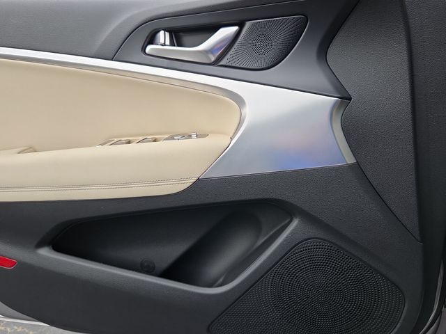 2026 GENESIS G70 Standard - Photo 27