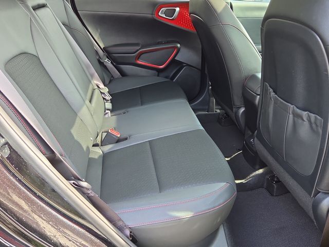 2024 Kia Soul GT-Line - Photo 17