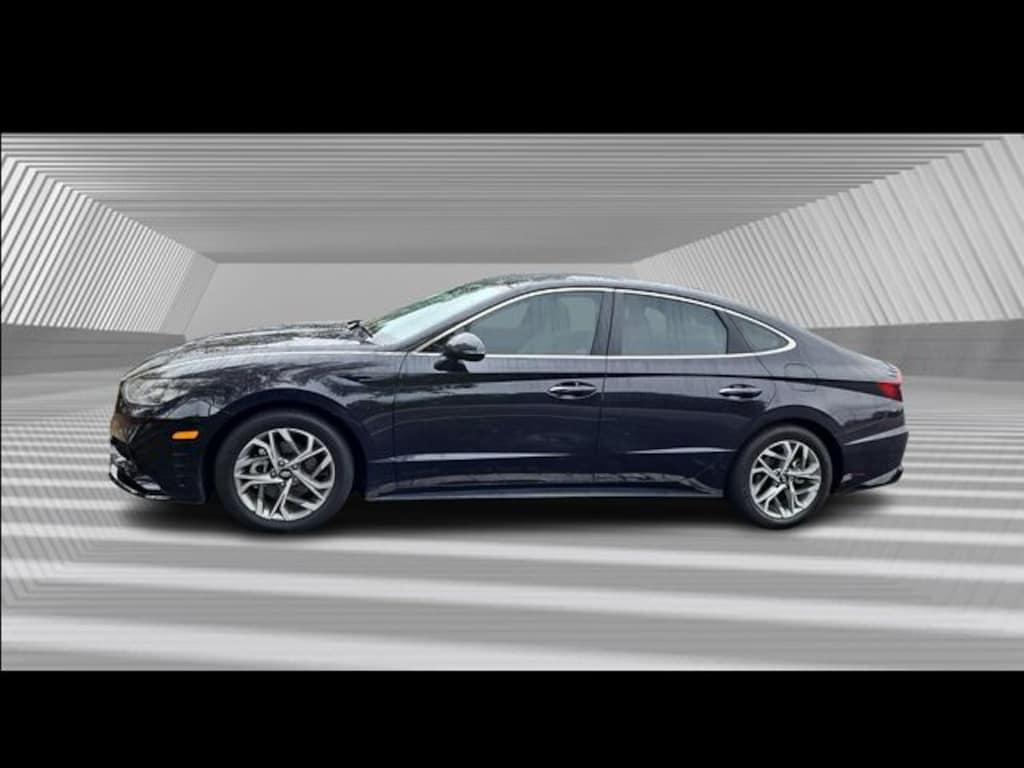 Used 2023 Hyundai Sonata SEL Sedan