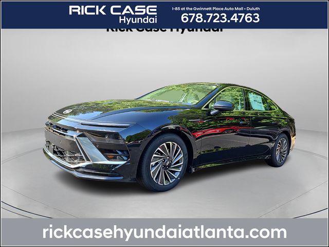 2025 Hyundai Sonata Hybrid Sedan 
