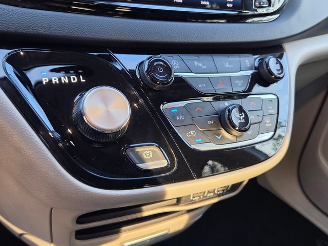2023 Chrysler Pacifica Touring L - Photo 21