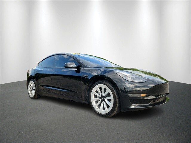 Used 2022 Tesla Model 3  with VIN 5YJ3E1EAXNF187231 for sale in Duluth, GA