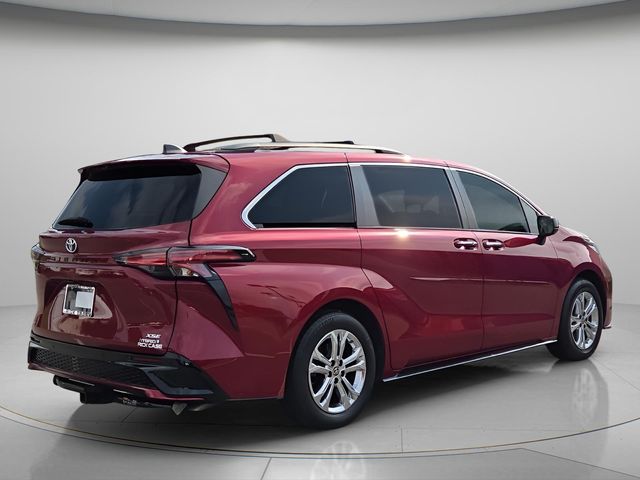 2022 Toyota Sienna XSE - Photo 7