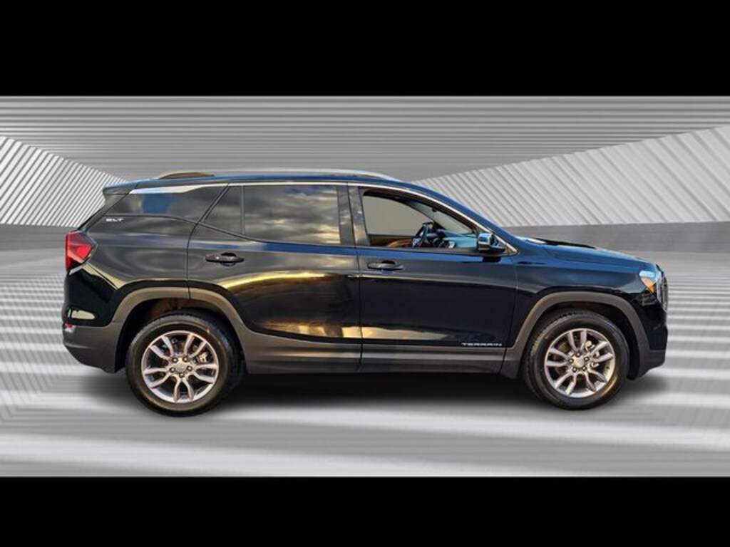 Used 2023 GMC Terrain SLT SUV