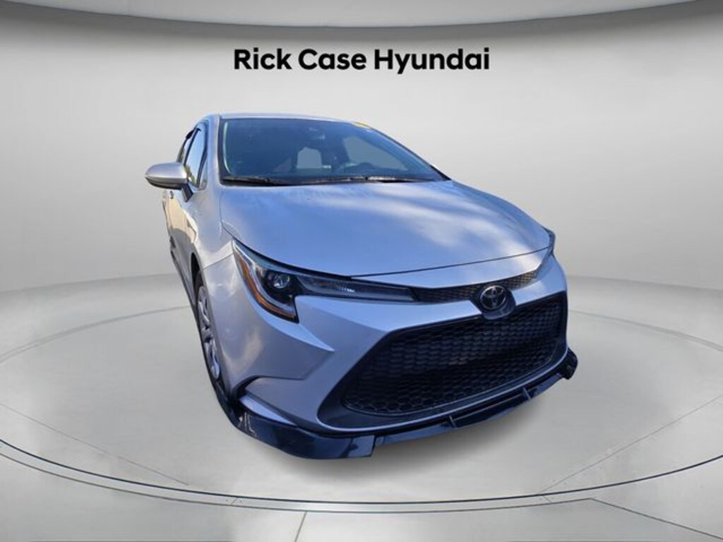 Used 2022 Toyota Corolla LE Sedan