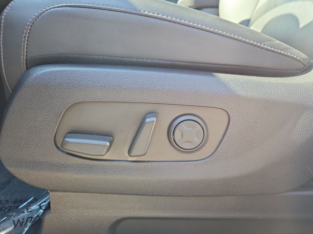 2025 Kia Carnival SX - Photo 12