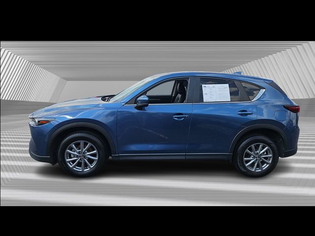 2023 Mazda CX-5 2.5 S Preferred photo 2