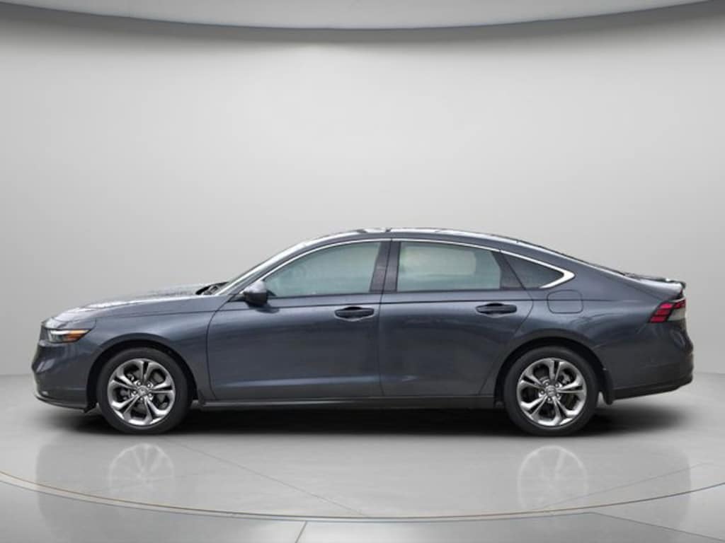 Used 2024 Honda Accord EX Sedan
