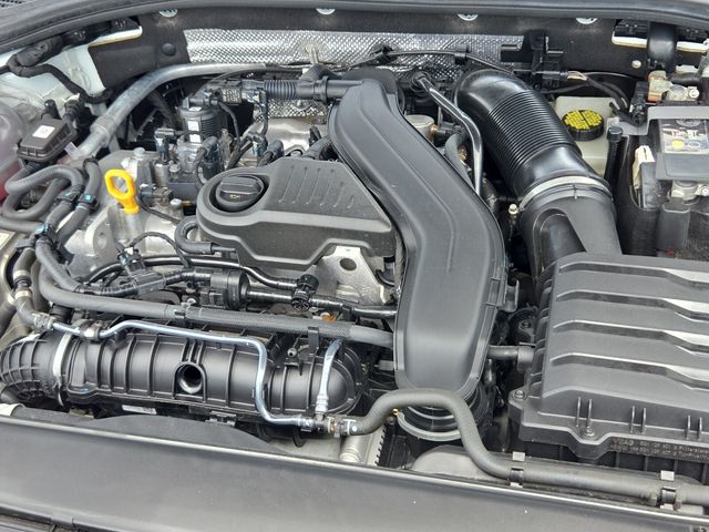 2023 Volkswagen Jetta SE - Photo 10