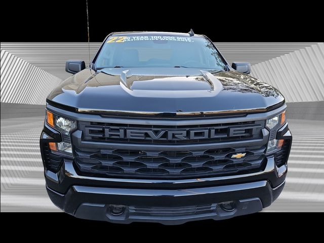2022 Chevrolet Silverado 1500 Custom photo 2