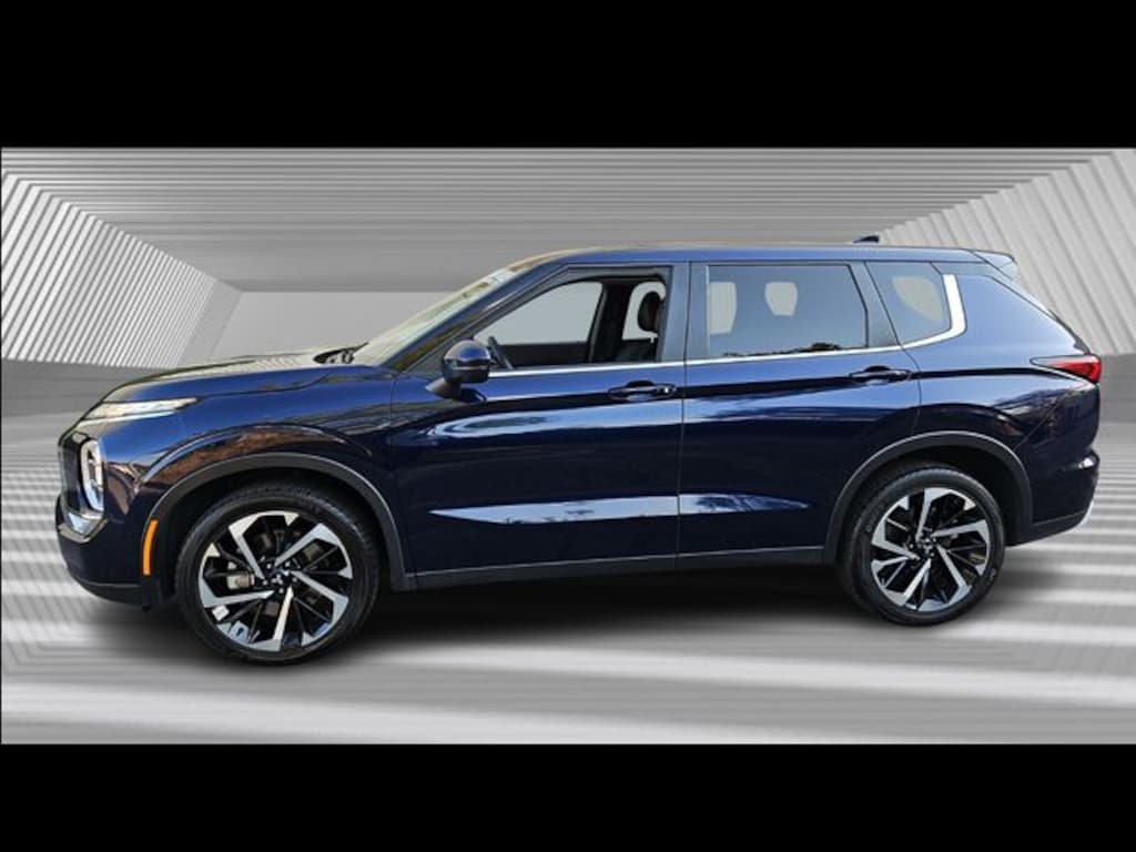 Used 2024 Mitsubishi Outlander SE SUV